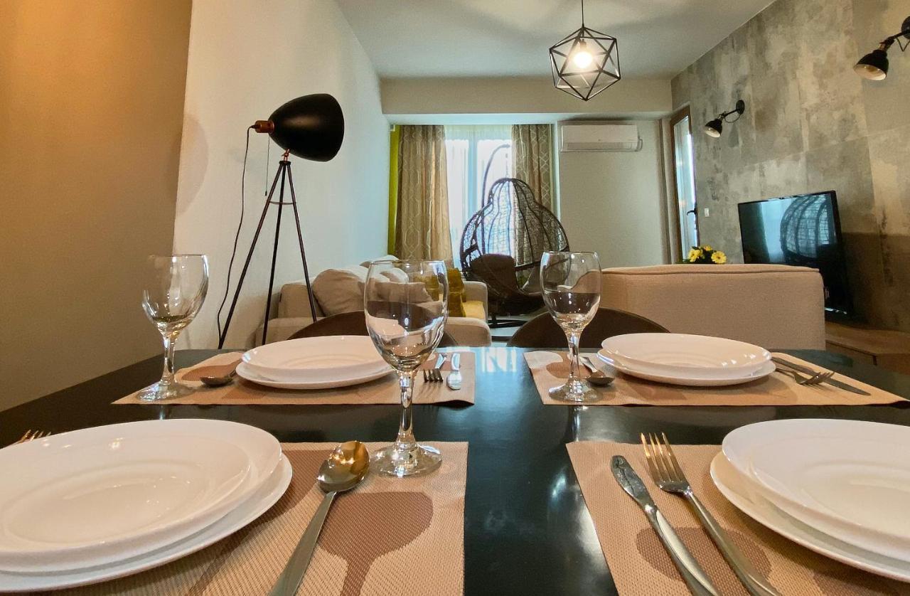 Stylish Apartment, Skopje Centre - Private Parking - Panoramic Views Экстерьер фото