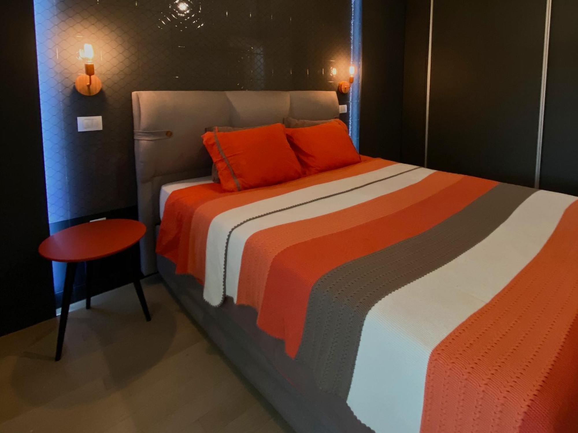 Stylish Apartment, Skopje Centre - Private Parking - Panoramic Views Экстерьер фото